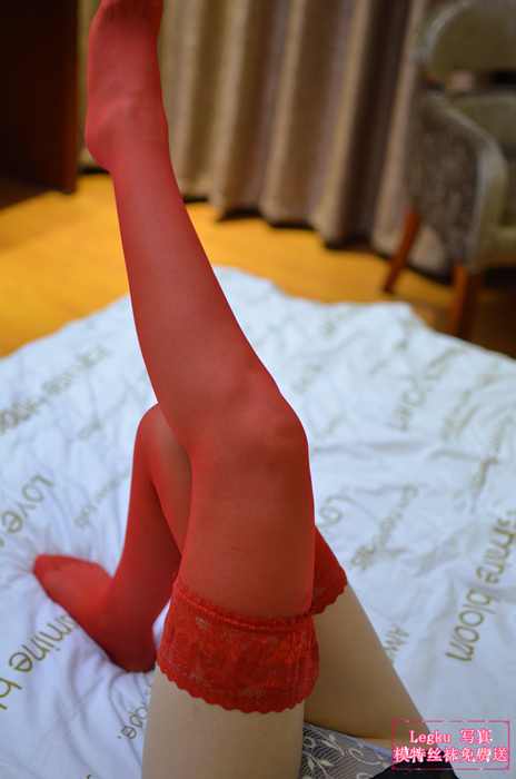 legku原创写真2014.09.20 NO.168性感环纹蕾丝红丝袜